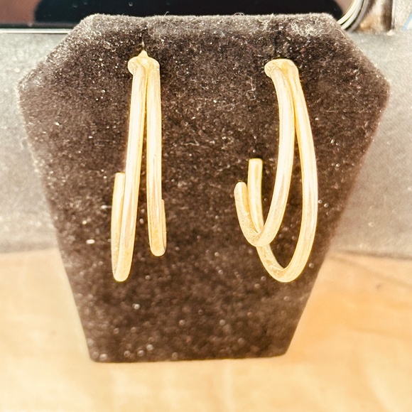 Silver Tone Double “C“ “Hoop” Post Earring Vintage EUC - Picture 1 of 7